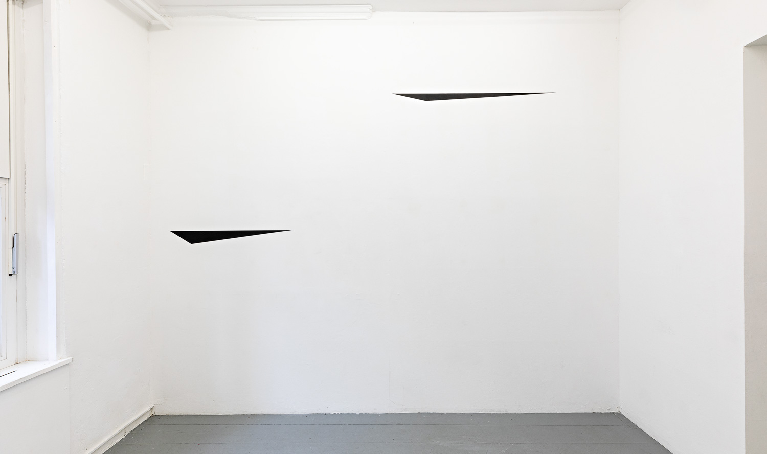 DEU; Hamburg, 2020, "Gerade zu Schräg" - Ausstellung von Barbara Höller und Wahida Azhari im FRISE Künstlerhaus, Copyright photo: Fred Dott